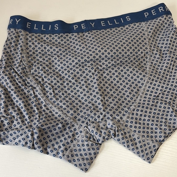 New, Perry Ellis boxer briefs - Picture 3 of 3